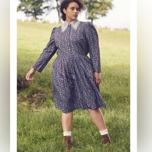 Laura Ashley x Joanie Nia Daniela Floral Dress with White Lace Collar